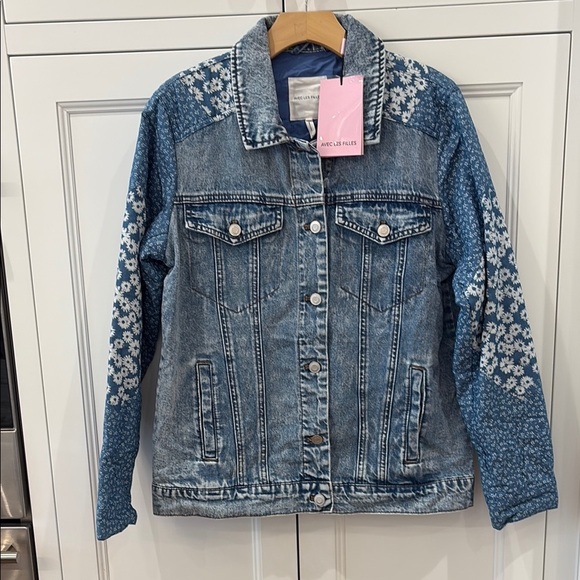 Avec Les Filles Denim Jacket with Blue Quilted Sleeves & Accents—FABULOUS! NWT-M - Picture 1 of 10